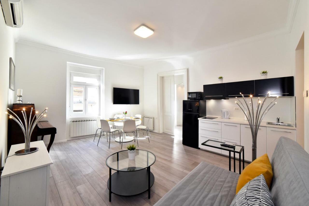 Agape Zagreb Apartments ภายนอก รูปภาพ